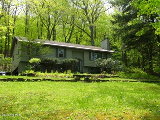 831 East Rd, Richmond, MA 01254
