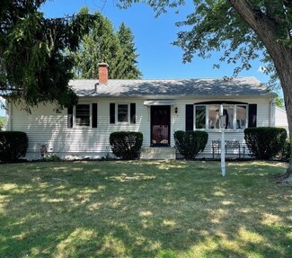 18 Oconnell Rd, Holyoke, MA 01040