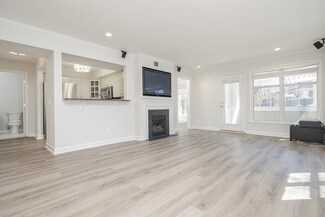1021 Nicholwood Dr Unit 301, Raleigh, NC 27605