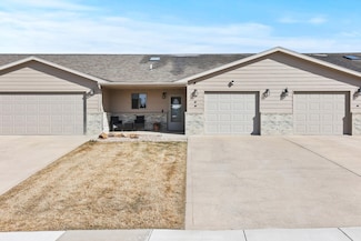 367 Red Rock Cir, Belle Fourche, SD 57717
