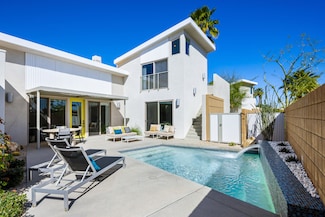 970 Oceo Cir S, Palm Springs, CA 92264