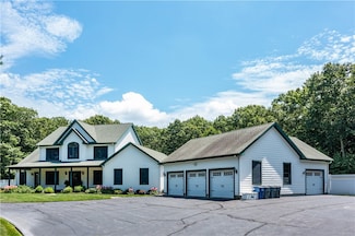 106 Deer Run Dr, West Greenwich, RI 02817