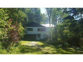 960 Grand View Lodge Rd, Plymouth, VT 05056