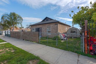 1003 Oregon St, Bakersfield, CA 93305