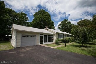 1634 Notre Dame Rd, Altoona, PA 16602
