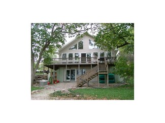 250 Rose Marie Dr, Linn Valley, KS 66040