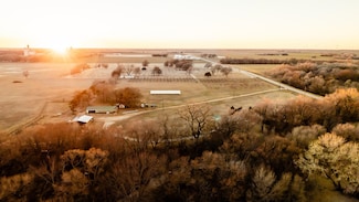 131 NE 100 Rd, Harper, KS 67058