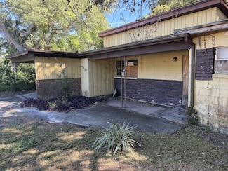 2116 W Hiawatha St, Tampa, FL 33604