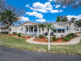 2863 S Dockside Dr, Avon Park, FL 33825