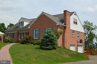 416 Myer Terrace, Leola, PA 17540