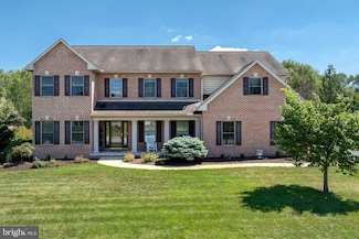 680 Foxtail Dr, York, PA 17404