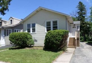 2121 S 2nd Ave, Maywood, IL 60153