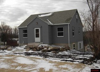 1724 1724 5th Ave, Mankato, MN 56001