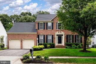 8242 Green Ice Dr, Pasadena, MD 21122