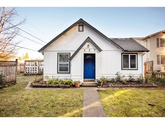 857 Kelly Blvd, Springfield, OR 97477