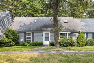 28 Ward Cir, Brunswick, ME 04011