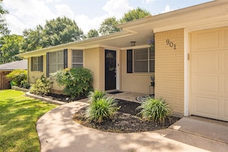 901 W Lubbock St, Brenham, TX 77833