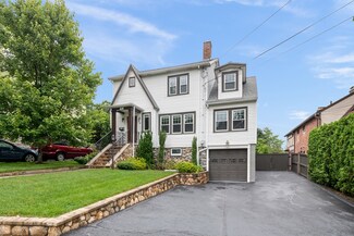 91 Summit St, Waltham, MA 02451