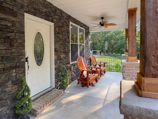 2999 Dugley Branch Dr, Bon Aqua, TN 37025