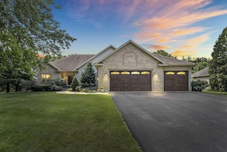 5093 Shepherds Glen Rd, Kalamazoo, MI 49009
