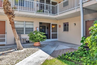 460 Base Ave E Unit 113, Venice, FL 34285