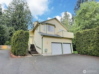 10743 Densmore Ave N, Seattle, WA 98133