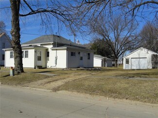 402 Highland St, Olin, IA 52320