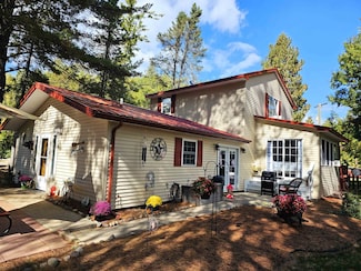 5837 Eaton Rd, Gladwin, MI 48624