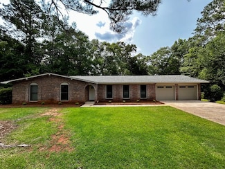 1002 Monterey Ct, Dothan, AL 36303