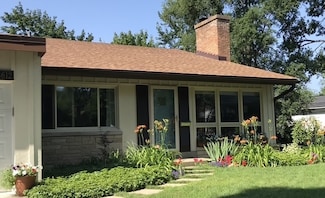 3612 Hillside Rd, Evanston, IL 60201