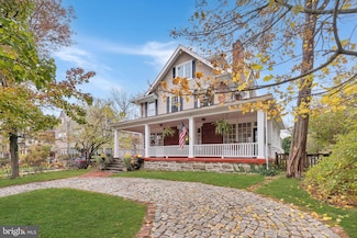 7725 Ardleigh St, Philadelphia, PA 19118