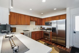 317 Pine Ave Unit 204, Carlsbad, CA 92008