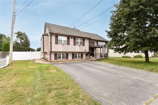 340 Asylum Rd, Warwick, RI 02886