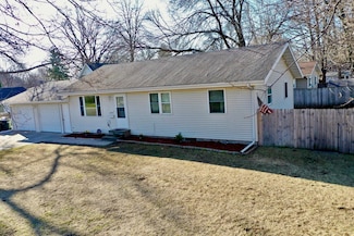 1215 Gorton Ave NW, Willmar, MN 56201