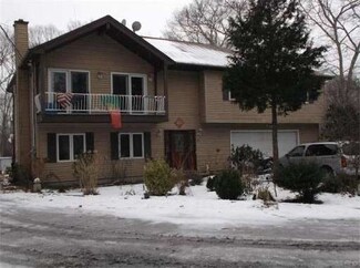 87 Charlotte White Road Extension, Westport, MA 02790