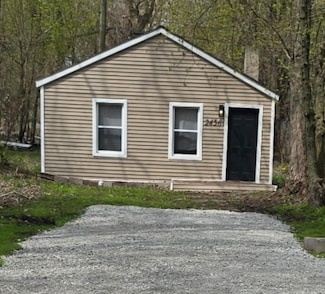 2456 Mount St, Gary, IN 46406