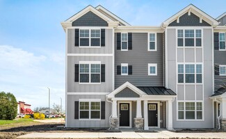 2241 Glacier St, Mundelein, IL 60060