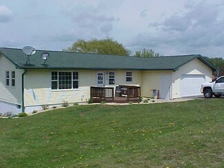 503 Seneca Heights Ave, Gays Mills, WI 54631