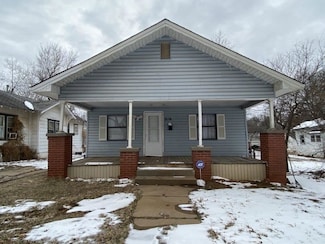 216 N 9th St, Ponca City, OK 74601