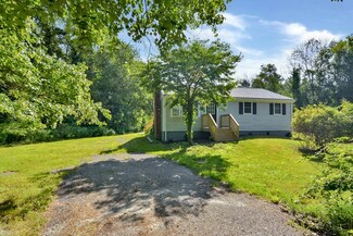 64 Palmer Rd, Plympton, MA 02367