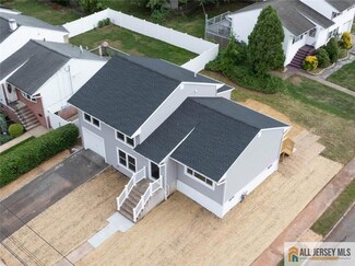 4 Carr Place, Fords, NJ 08863