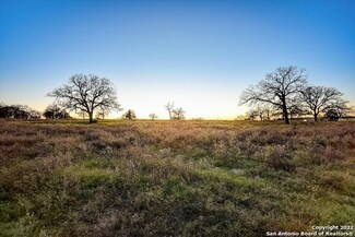000 County Road 446, Stockdale, TX 78160
