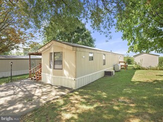 216 Shippensburg Mobile Estate, Shippensburg, PA 17257