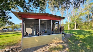 2489 Atchafalaya River Hwy, Breaux Bridge, LA 70517