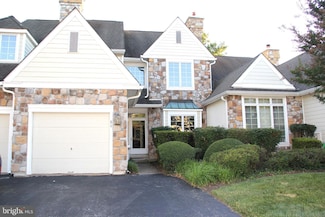 88 Highpoint Dr, Berwyn, PA 19312