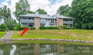 5833 Harris Grove Ln, Charlotte, NC 28212