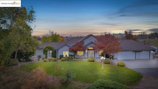 10200 Bell Mooney Rd, Jamestown, CA 95327