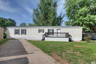 1524 Dewees Ave, Quincy, IL 62305