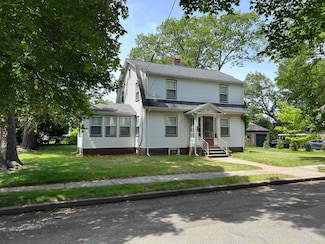 25 Kenyon St, West Newton, MA 02465