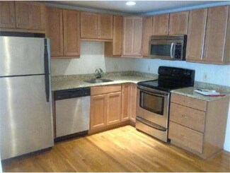 95 Clifton St Unit 301, Malden, MA 02148